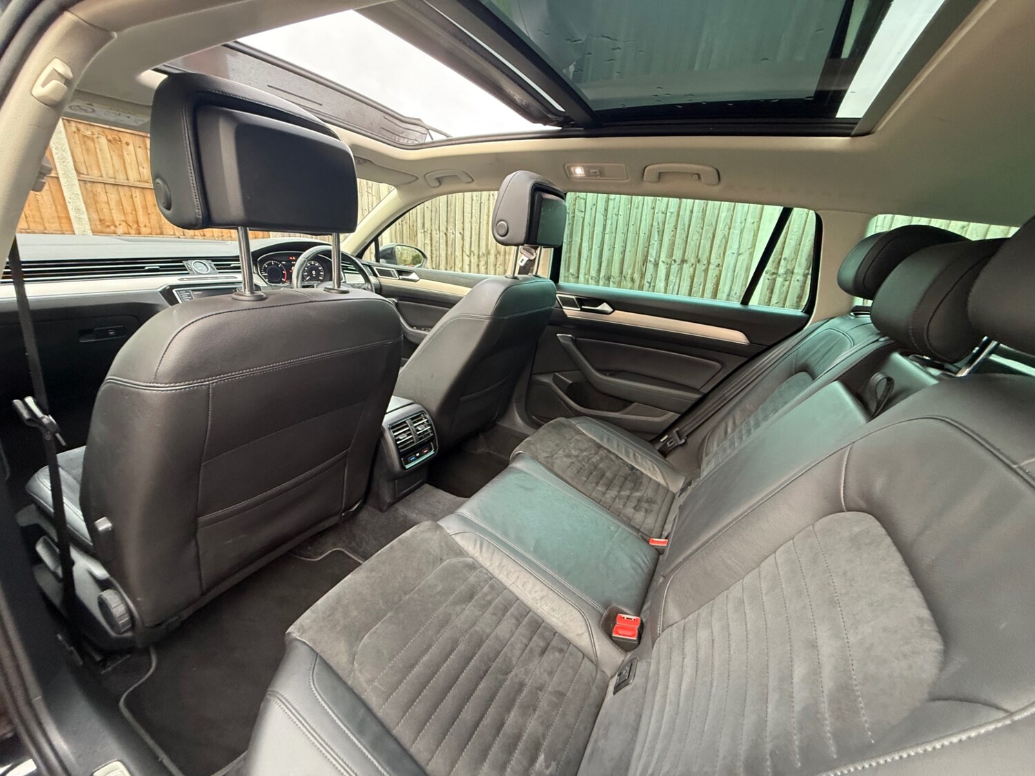 Used Volkswagen Passat 2017 for sale - 77102482: Photo 14