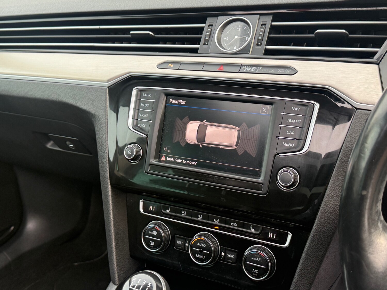 Used Volkswagen Passat 2017 for sale - 77102482: Photo 26