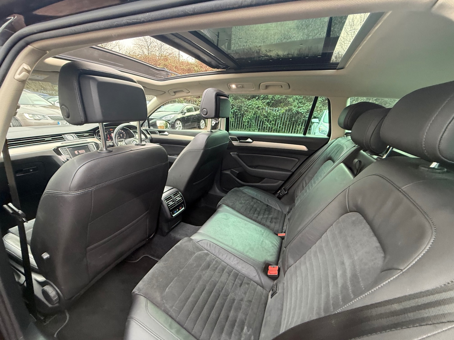 Used Volkswagen Passat 2017 for sale - 77102482: Photo 35