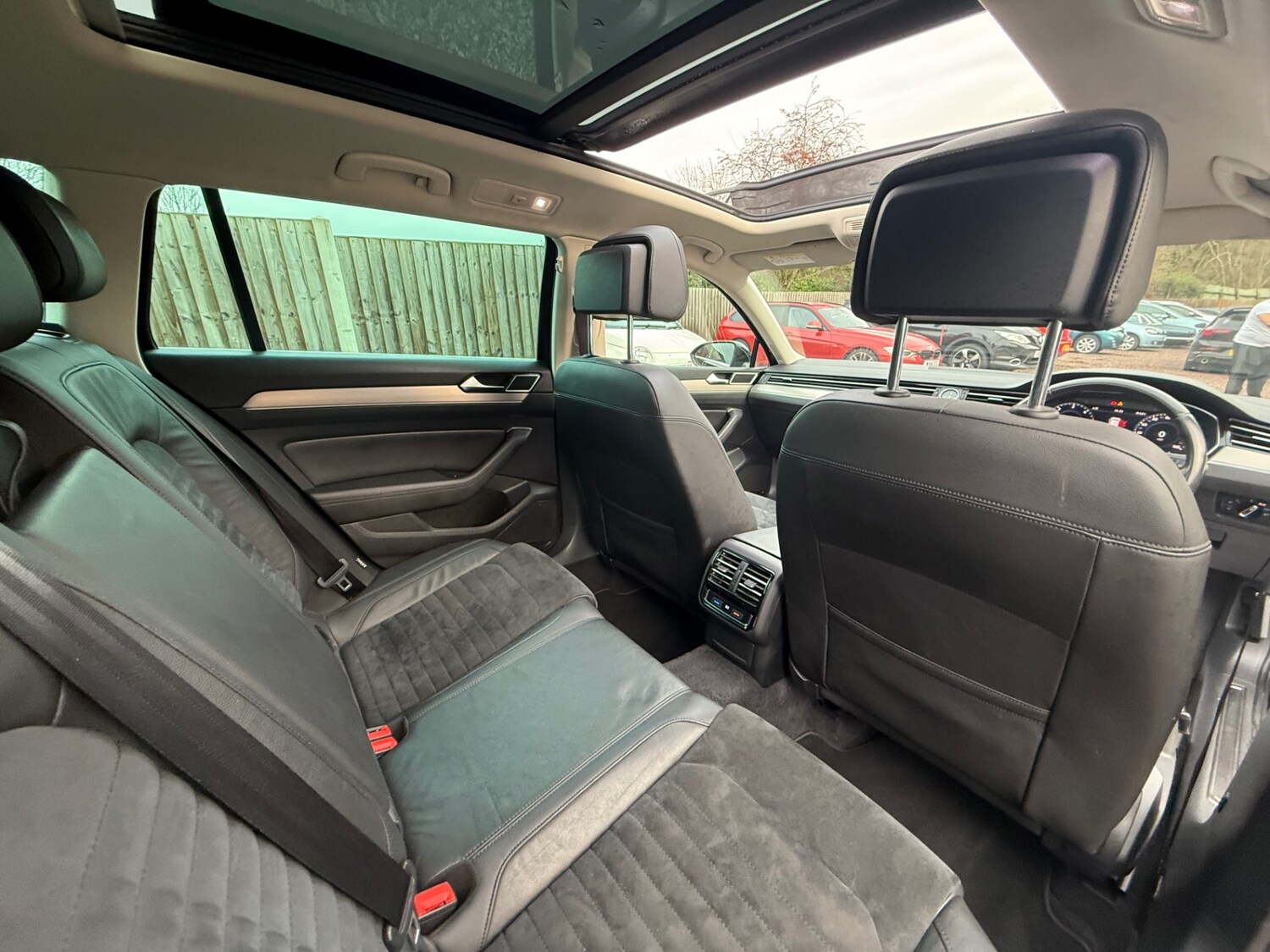 Used Volkswagen Passat 2017 for sale - 77102482: Photo 39