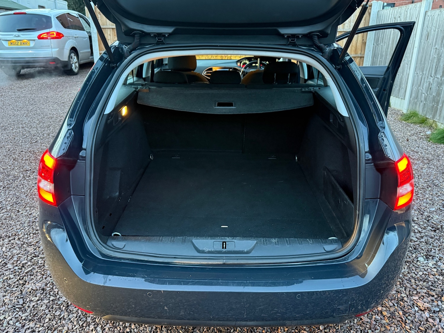 Used Peugeot 308 2018 for sale - 77145376: Photo 16