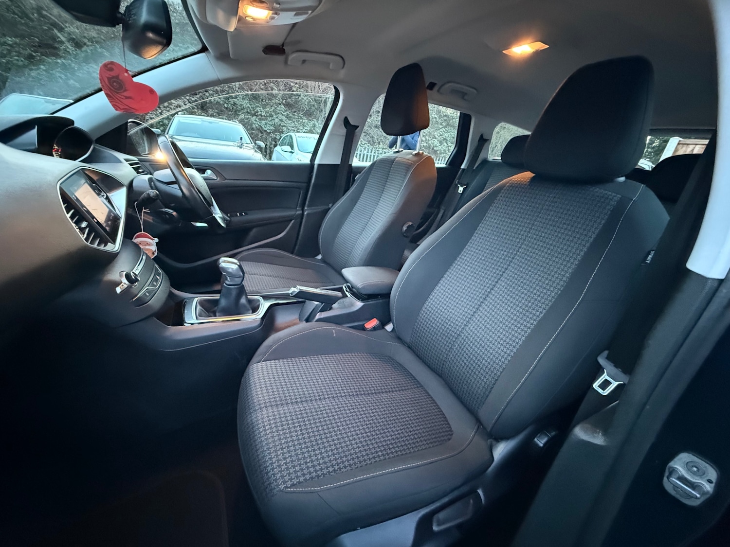 Used Peugeot 308 2018 for sale - 77145376: Photo 17