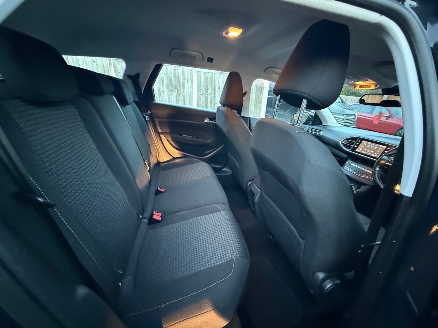 Used Peugeot 308 2018 for sale - 77145376: Photo 18