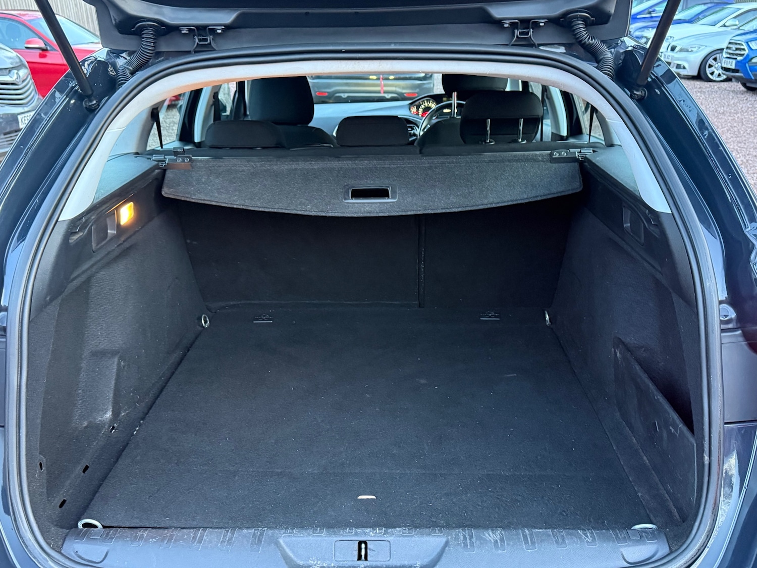 Used Peugeot 308 2018 for sale - 77145376: Photo 20