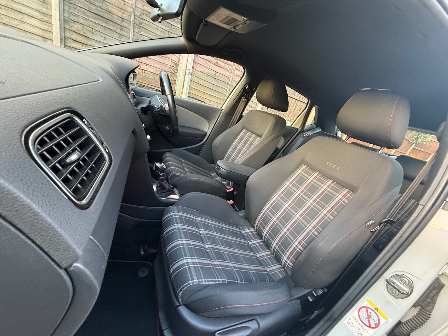 Used Volkswagen Polo 2011 for sale - 76946006: Photo 11