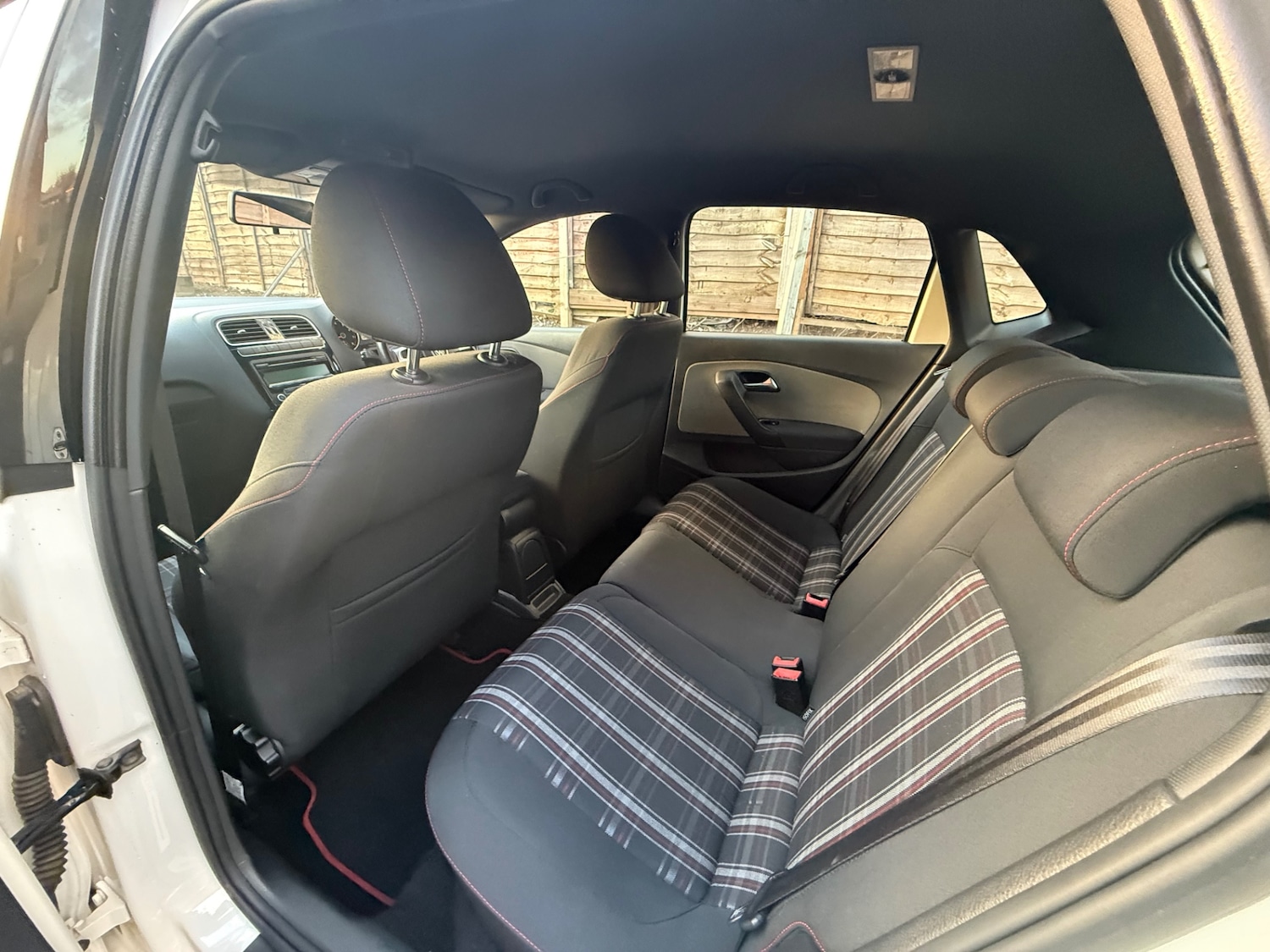 Used Volkswagen Polo 2011 for sale - 76946006: Photo 12