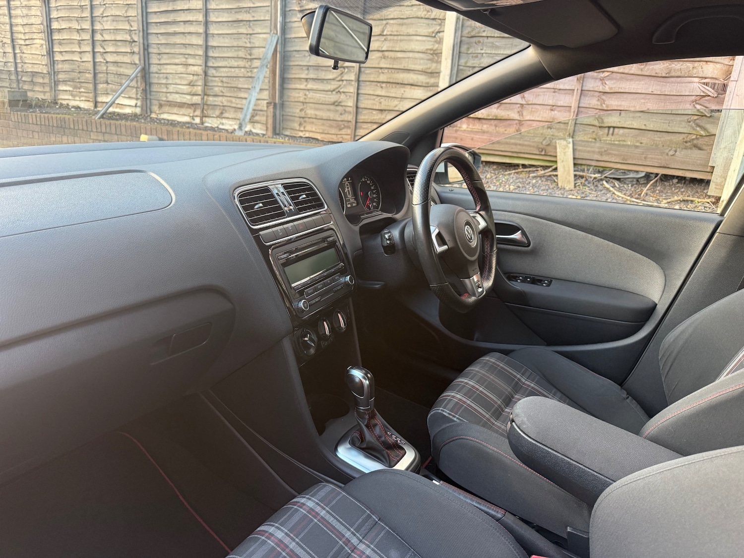 Used Volkswagen Polo 2011 for sale - 76946006: Photo 14