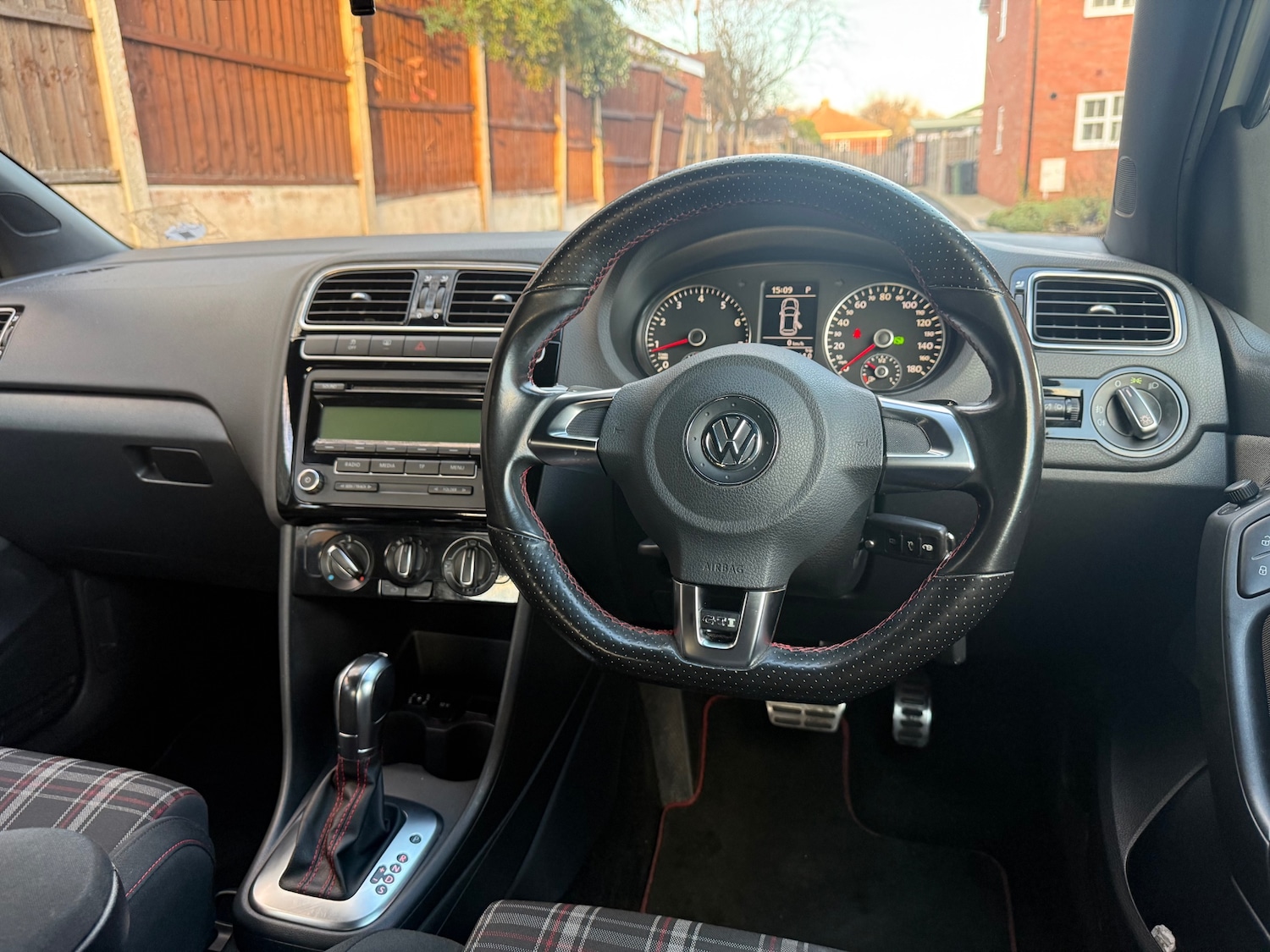 Used Volkswagen Polo 2011 for sale - 76946006: Photo 15