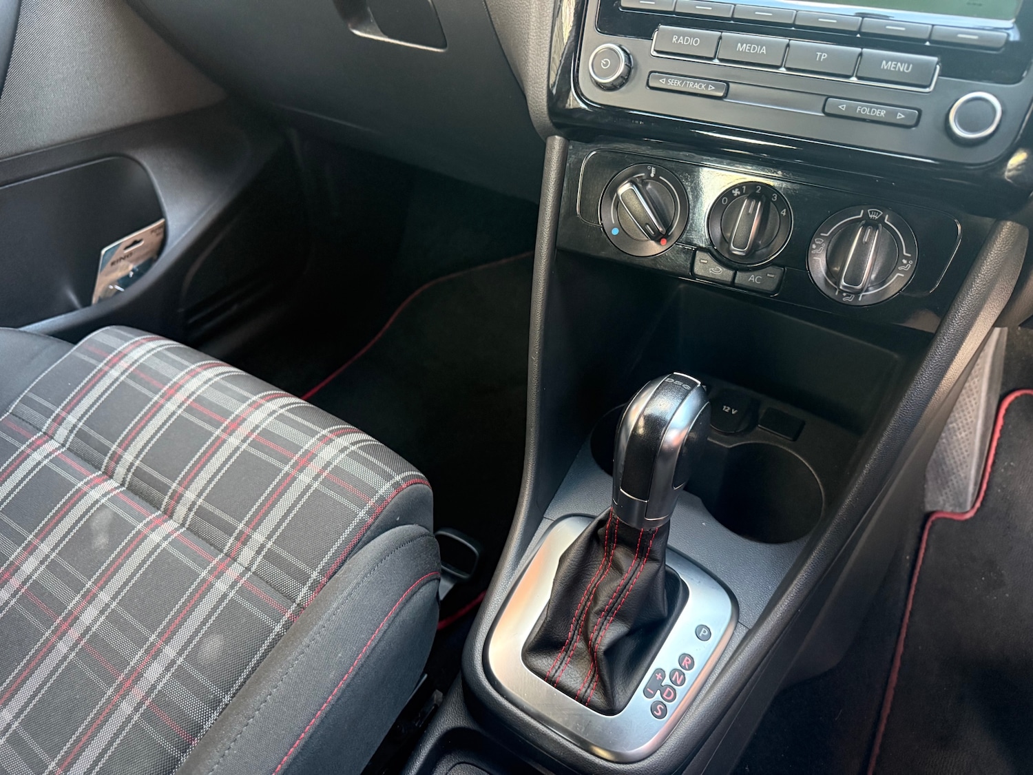 Used Volkswagen Polo 2011 for sale - 76946006: Photo 18