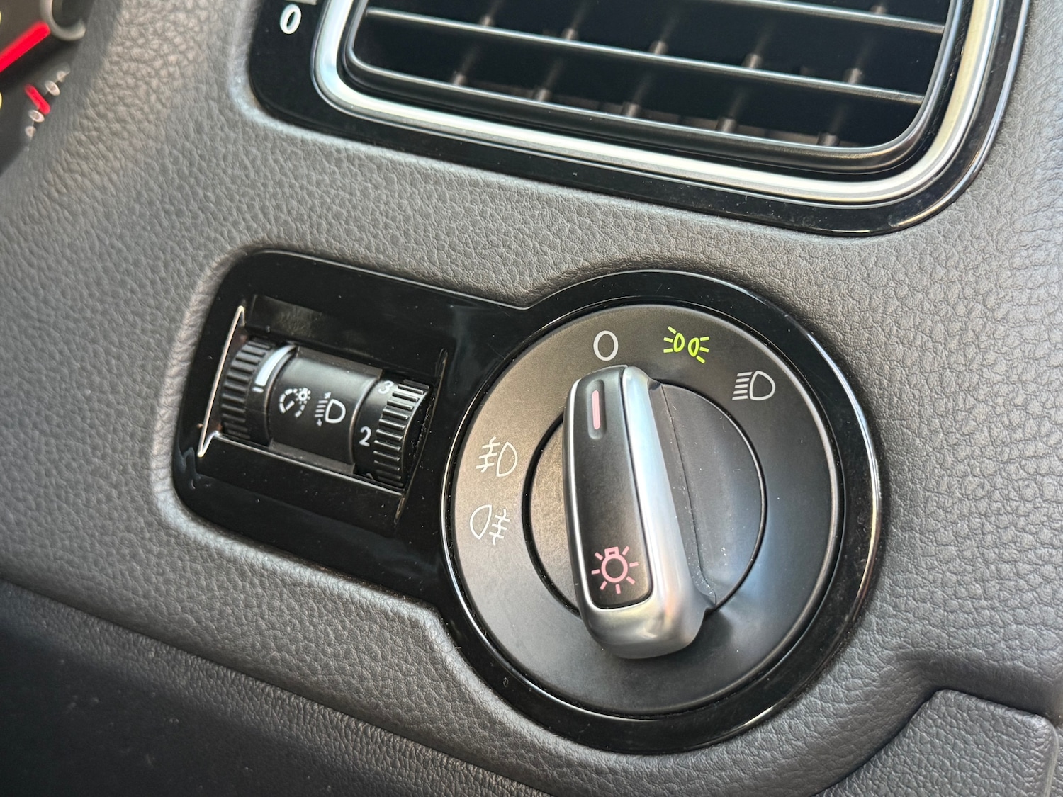 Used Volkswagen Polo 2011 for sale - 76946006: Photo 20