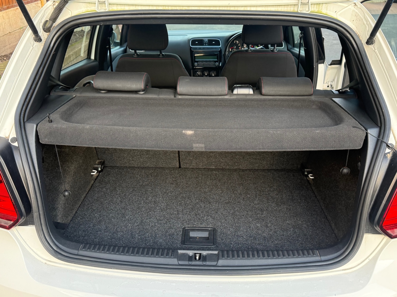 Used Volkswagen Polo 2011 for sale - 76946006: Photo 23