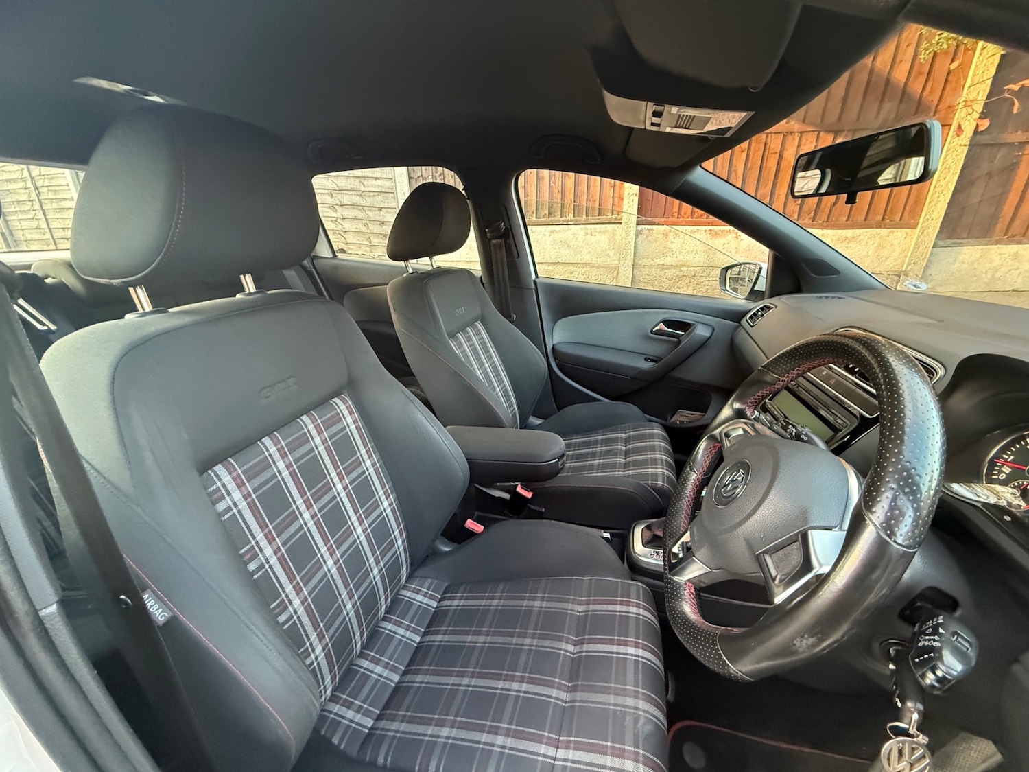 Used Volkswagen Polo 2011 for sale - 76946006: Photo 24