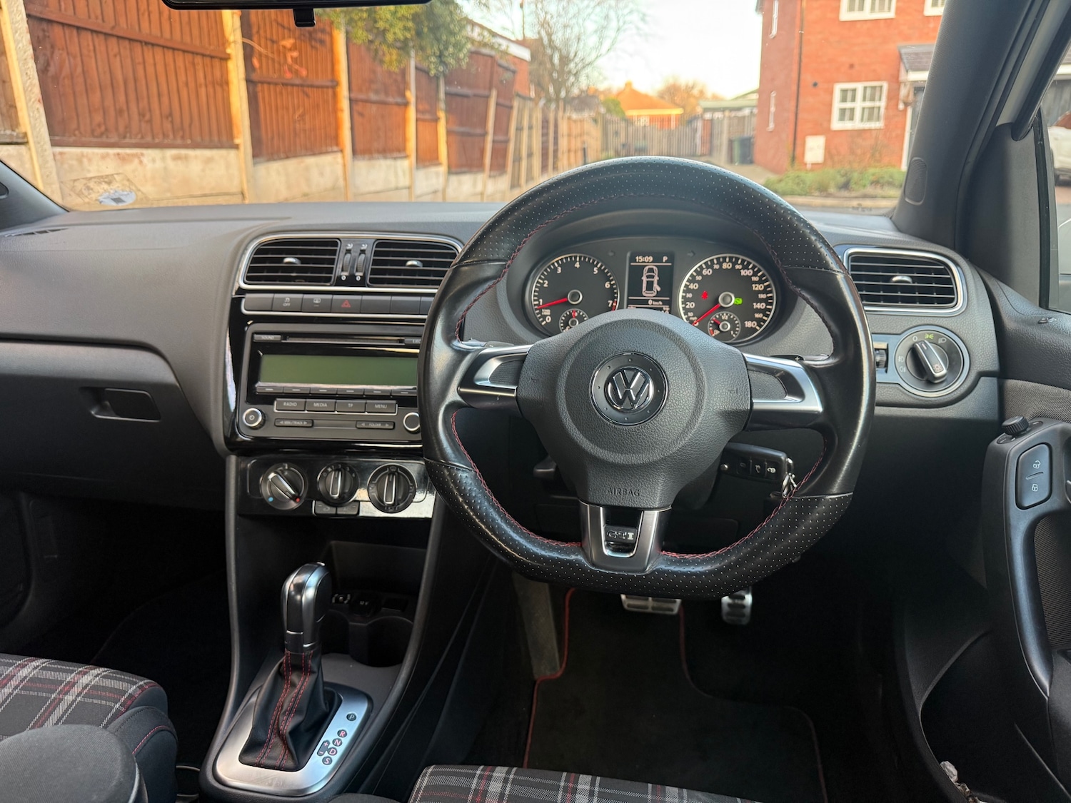 Used Volkswagen Polo 2011 for sale - 76946006: Photo 33