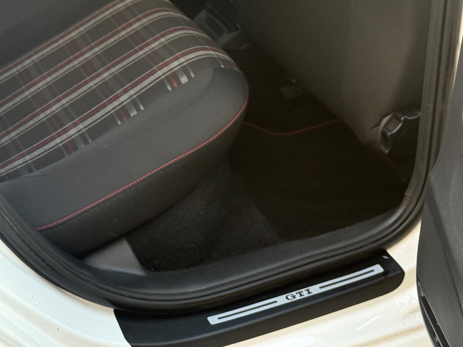 Used Volkswagen Polo 2011 for sale - 76946006: Photo 34