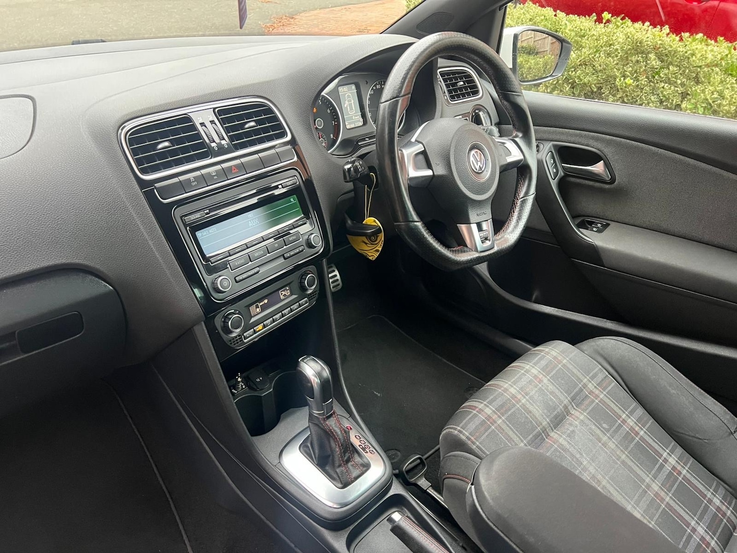 Used Volkswagen Polo 2012 for sale - 76517998: Photo 20