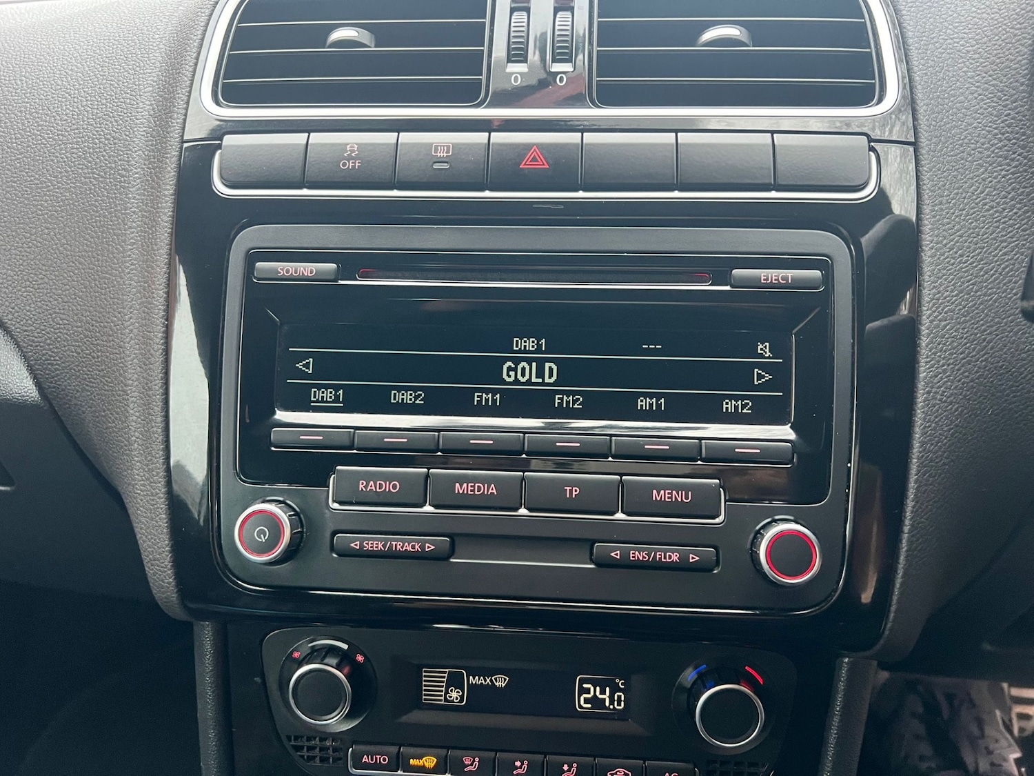 Used Volkswagen Polo 2012 for sale - 76517998: Photo 28