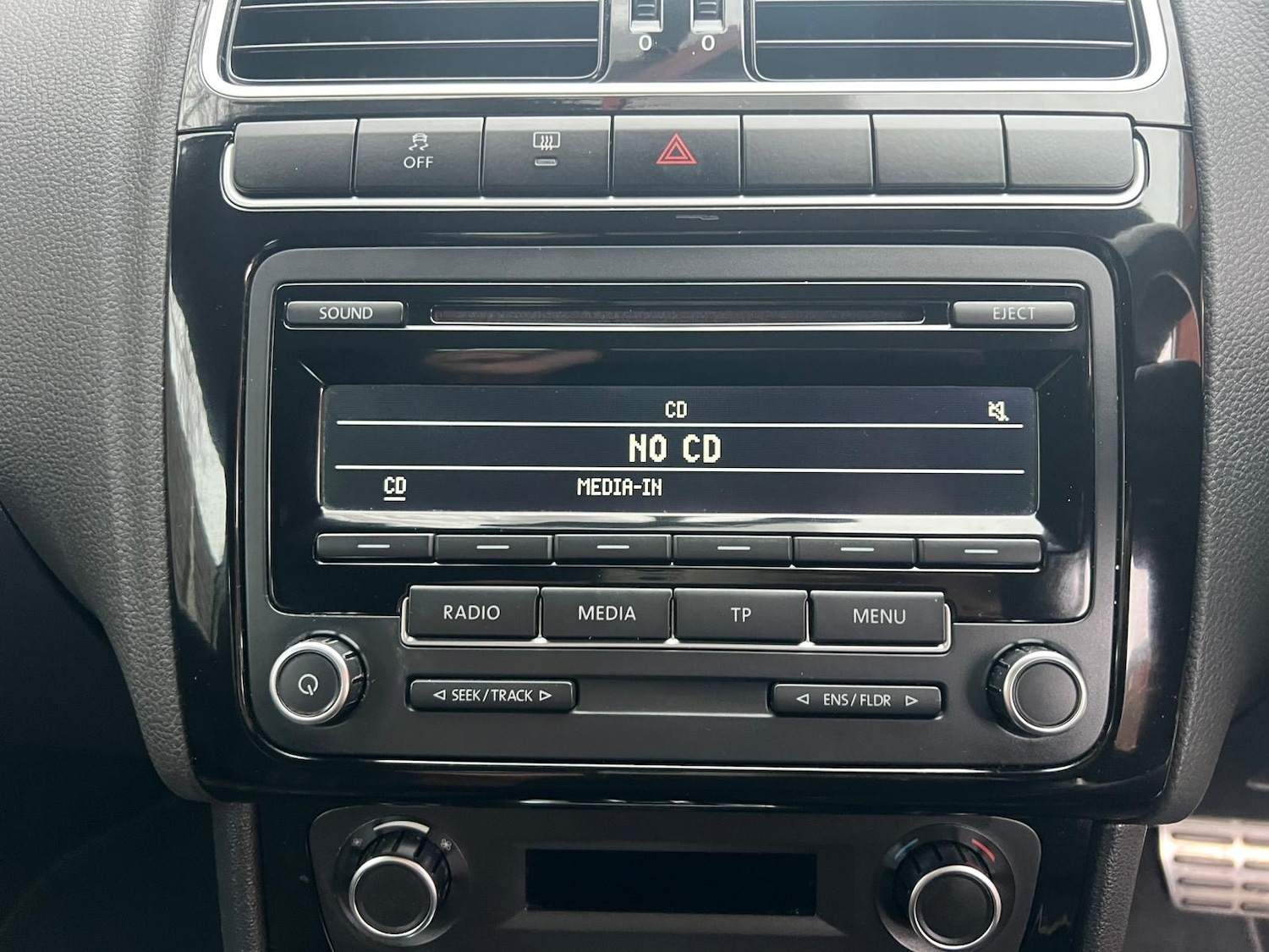 Used Volkswagen Polo 2012 for sale - 76517998: Photo 32