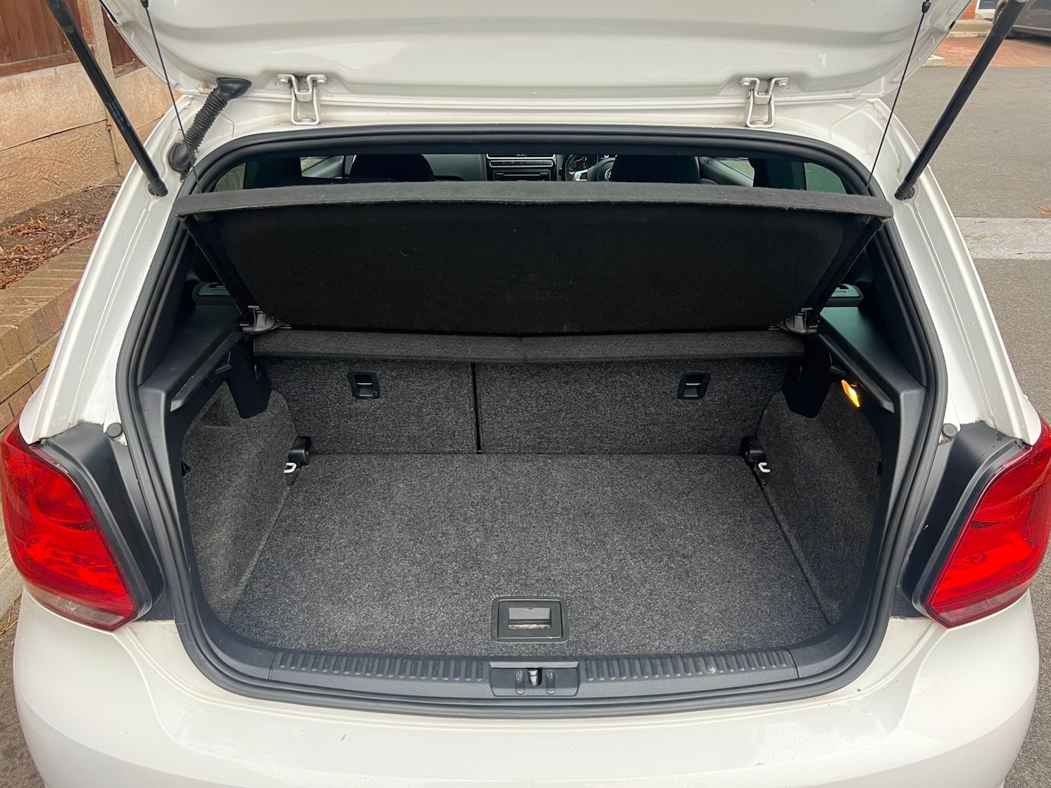 Used Volkswagen Polo 2012 for sale - 76517998: Photo 36