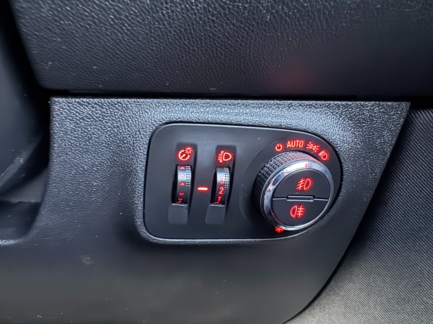 Used Vauxhall Corsa 2016 for sale - 77896172: Photo 29