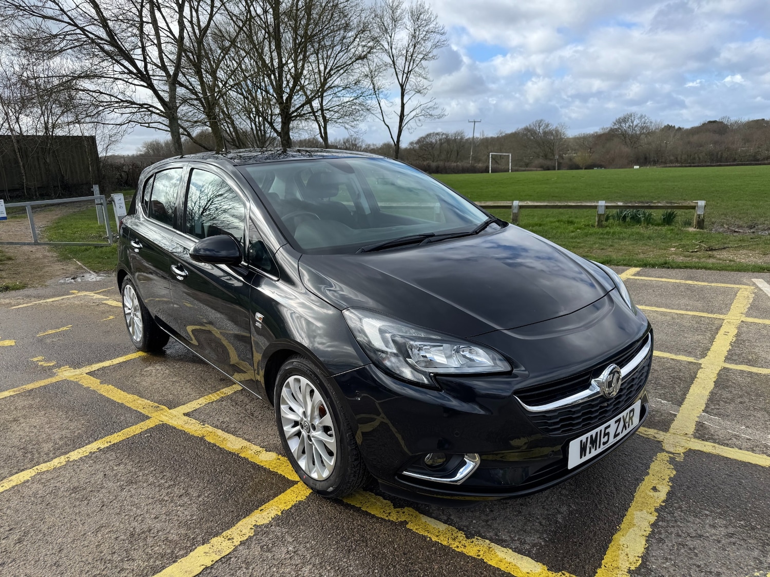 Used Vauxhall Corsa 2015 for sale - 77616432: Photo 2