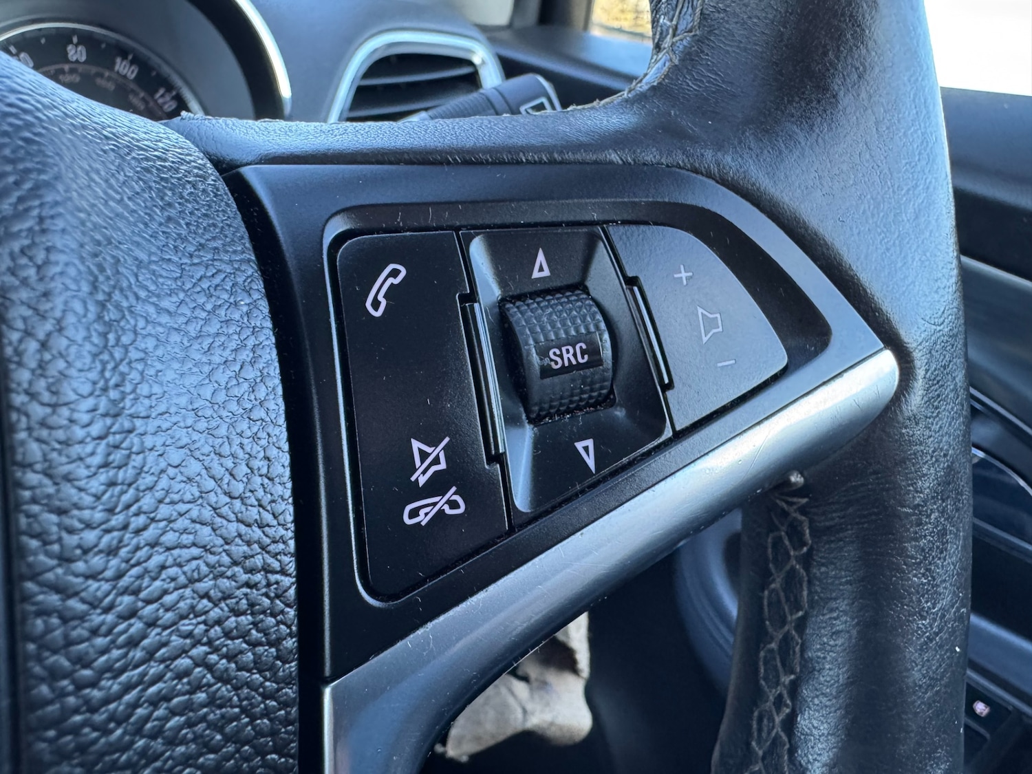 Used Vauxhall Mokka 2014 for sale - 77453565: Photo 29