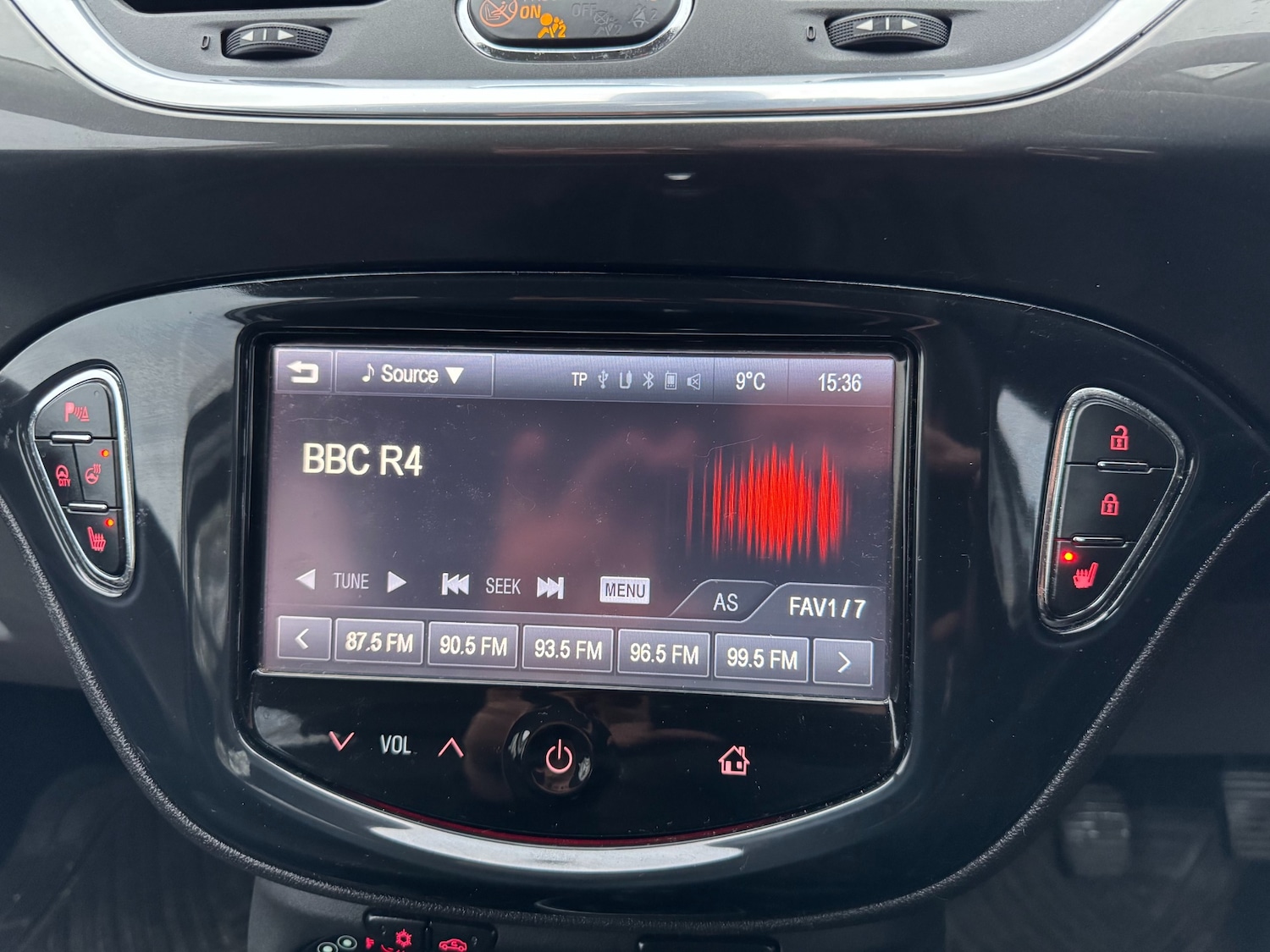 Used Vauxhall Corsa 2015 for sale - 77318263: Photo 15