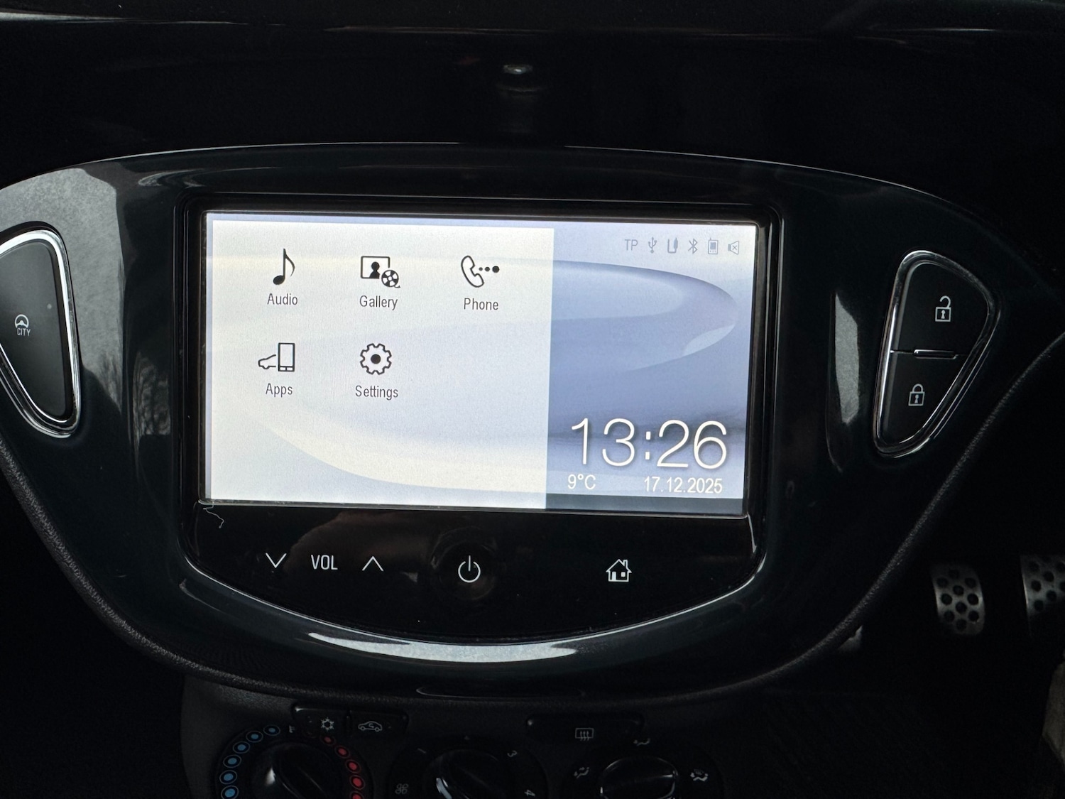 Used Vauxhall Corsa 2015 for sale - 76974792: Photo 36