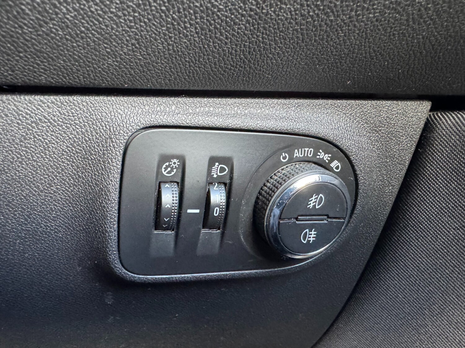 Used Vauxhall Corsa 2016 for sale - 77896088: Photo 27