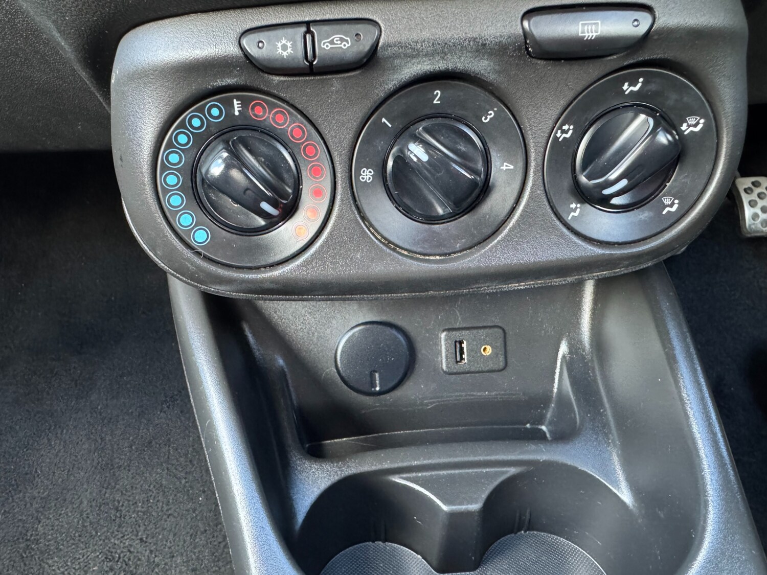 Used Vauxhall Corsa 2016 for sale - 77896088: Photo 30