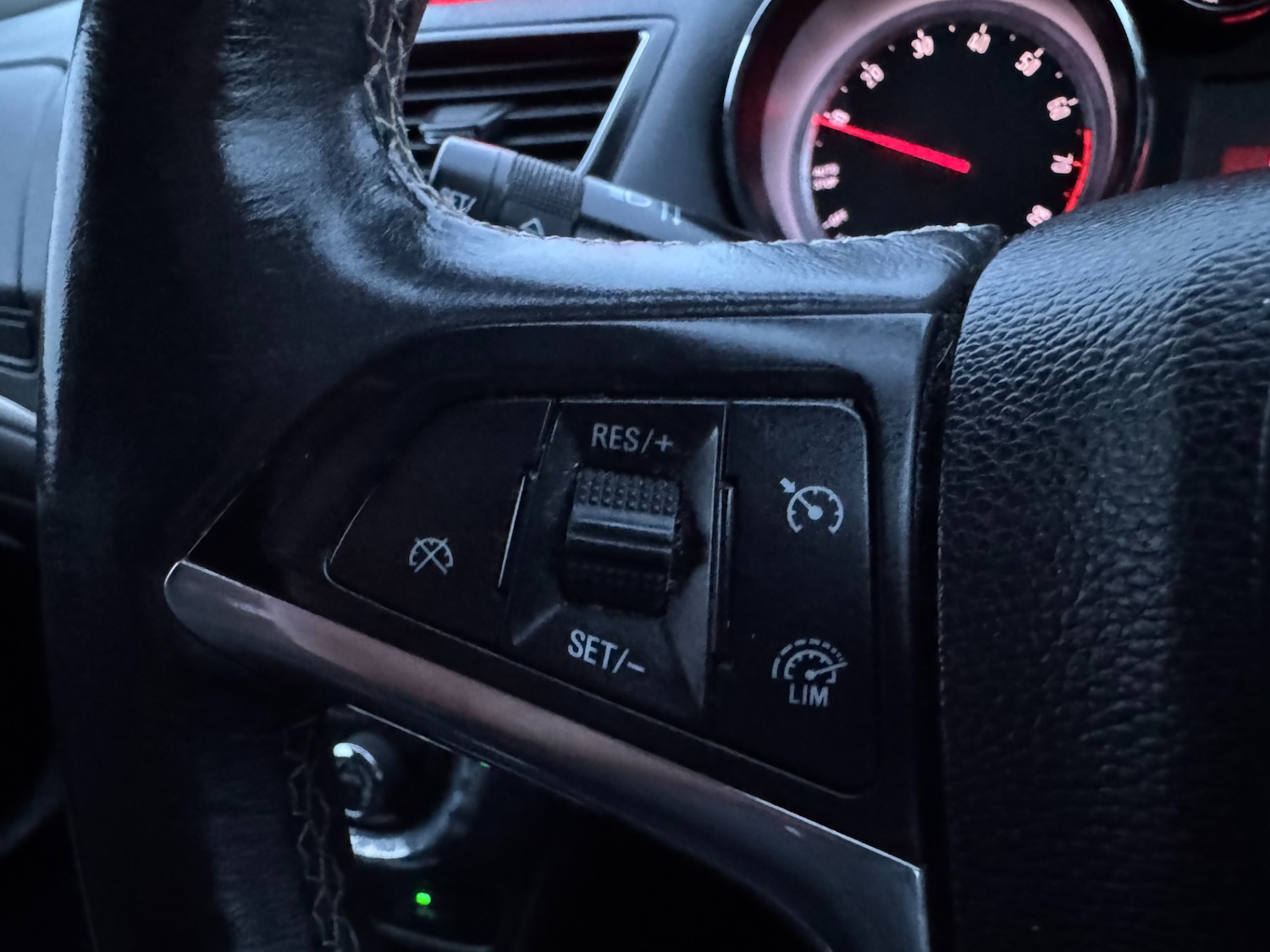 Used Vauxhall Mokka 2014 for sale - 77629535: Photo 28