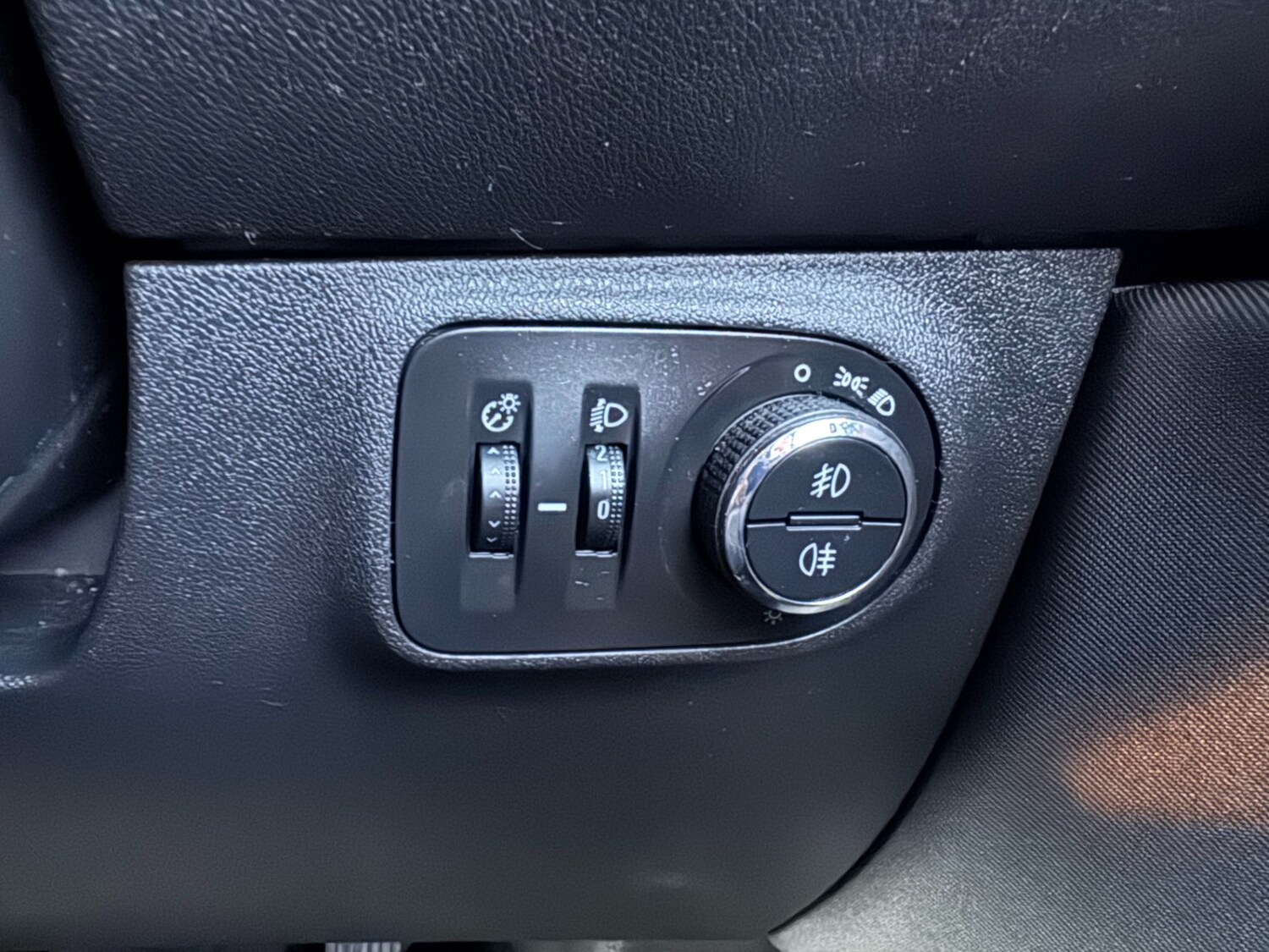 Used Vauxhall Corsa 2015 for sale - 77896045: Photo 28