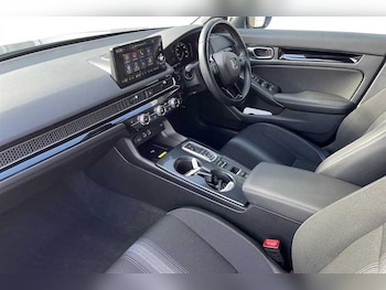 Used Honda Civic 2023 for sale - 76124943: Photo 2
