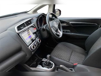 Used Honda Jazz 2017 for sale - 76191271: Photo