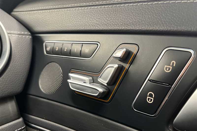 Used Mercedes-Benz SL 2017 for sale - 77111967: Photo 18