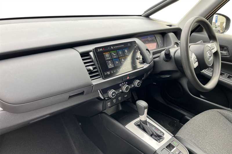 Used Honda Jazz 2021 for sale - 76624102: Photo 2