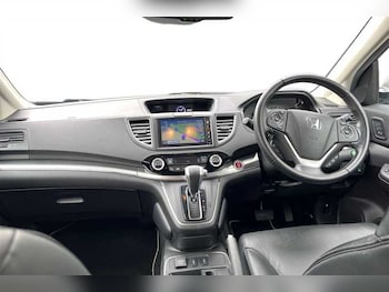 Used Honda CR-V 2017 for sale - 79051200: Photo