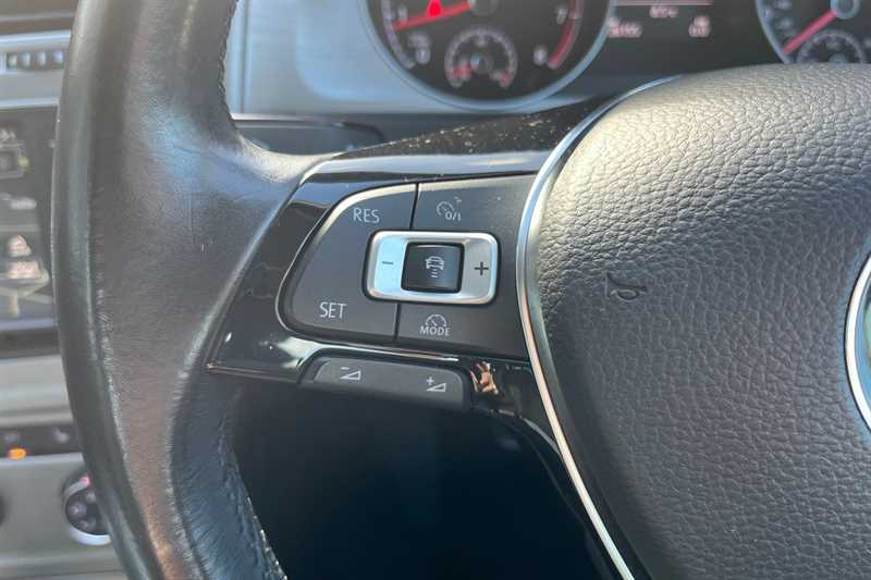 Used Volkswagen Golf 2016 for sale - 77499837: Photo 17