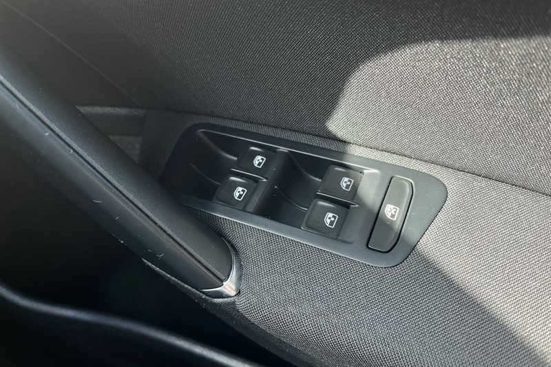 Used Volkswagen Golf 2016 for sale - 77499837: Photo 18