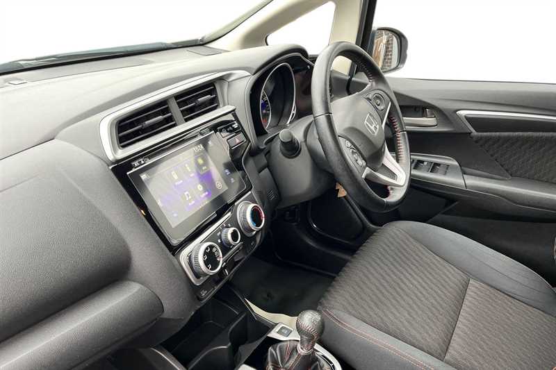 Used Honda Jazz 2018 for sale - 77885608: Photo 2