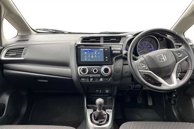 Used Honda Jazz 2018 for sale - 77885608: Photo 4