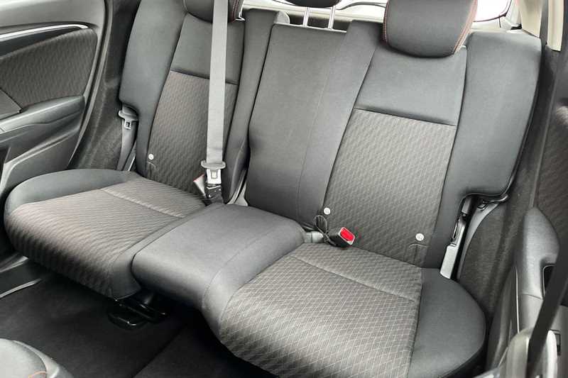 Used Honda Jazz 2018 for sale - 77885608: Photo 8