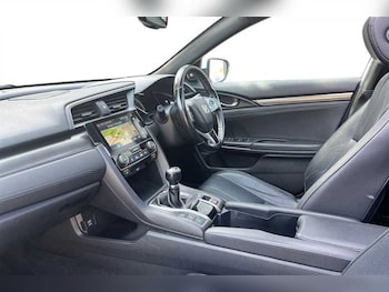 Used Honda Civic 2018 for sale - 78948724: Photo