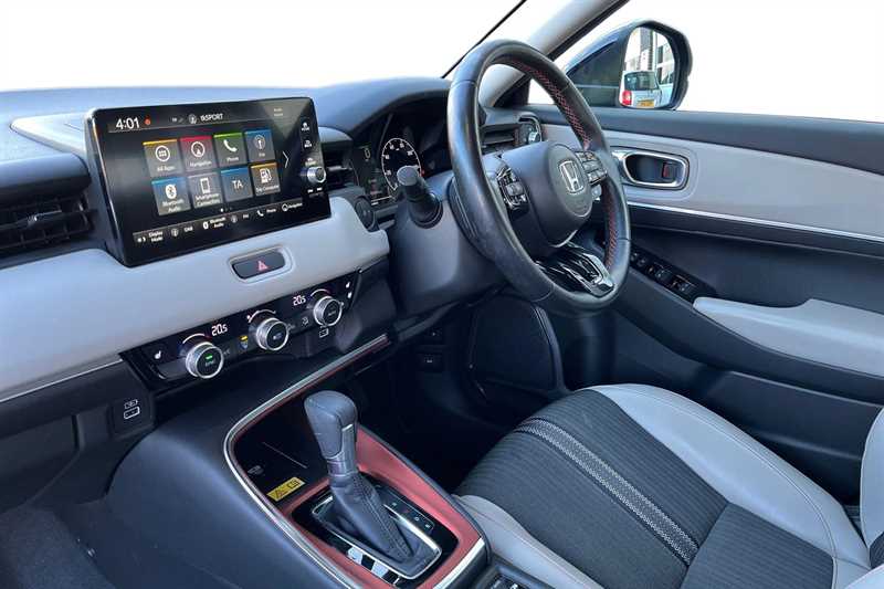 Used Honda HR-V 2023 for sale - 77996865: Photo 2