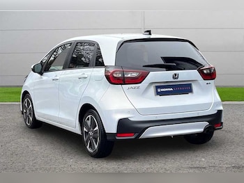 Used Honda Jazz 2023 for sale - 77698427: Photo