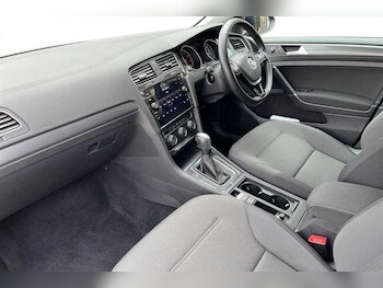 Used Volkswagen Golf 2019 for sale - 75460778: Photo