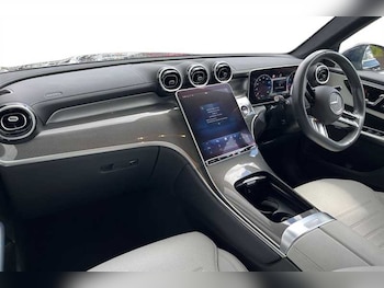 Used Mercedes-Benz GLC 2023 for sale - 78550102: Photo