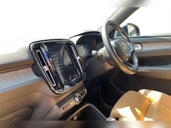 Used Volvo XC40 2020 for sale - 79350694: Photo
