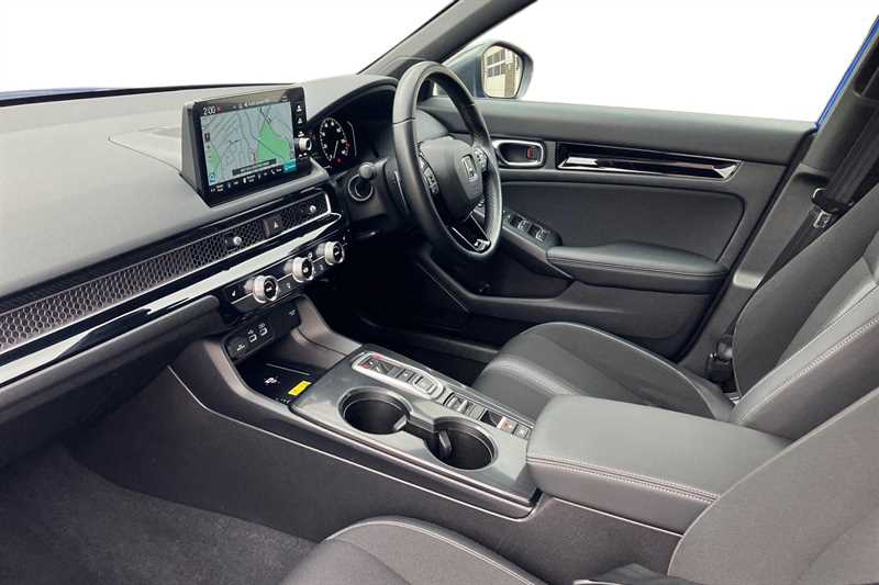 Used Honda Civic 2022 for sale - 76140605: Photo 2