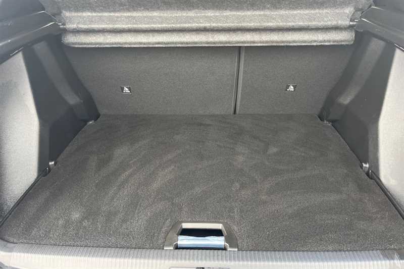 Used Peugeot 2008 2023 for sale - 77373215: Photo 15