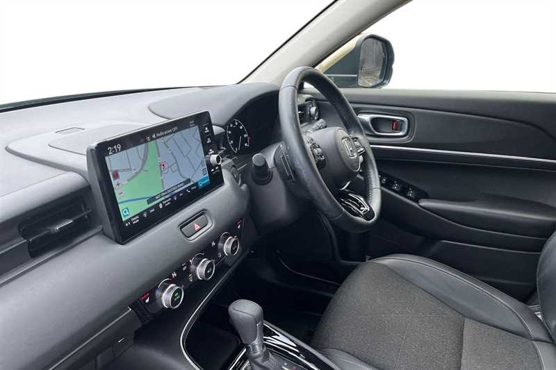 Used Honda HR-V 2023 for sale - 77347132: Photo 2